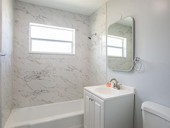 5th image of 1135 NW 6th Ave #1