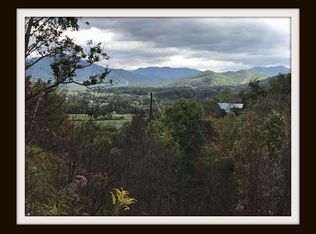 1922 Fox Ridge Way, Pigeon Forge, TN 37862