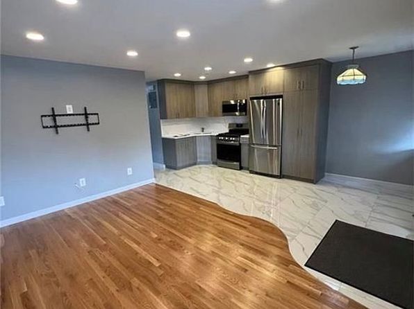 1574 East St #66