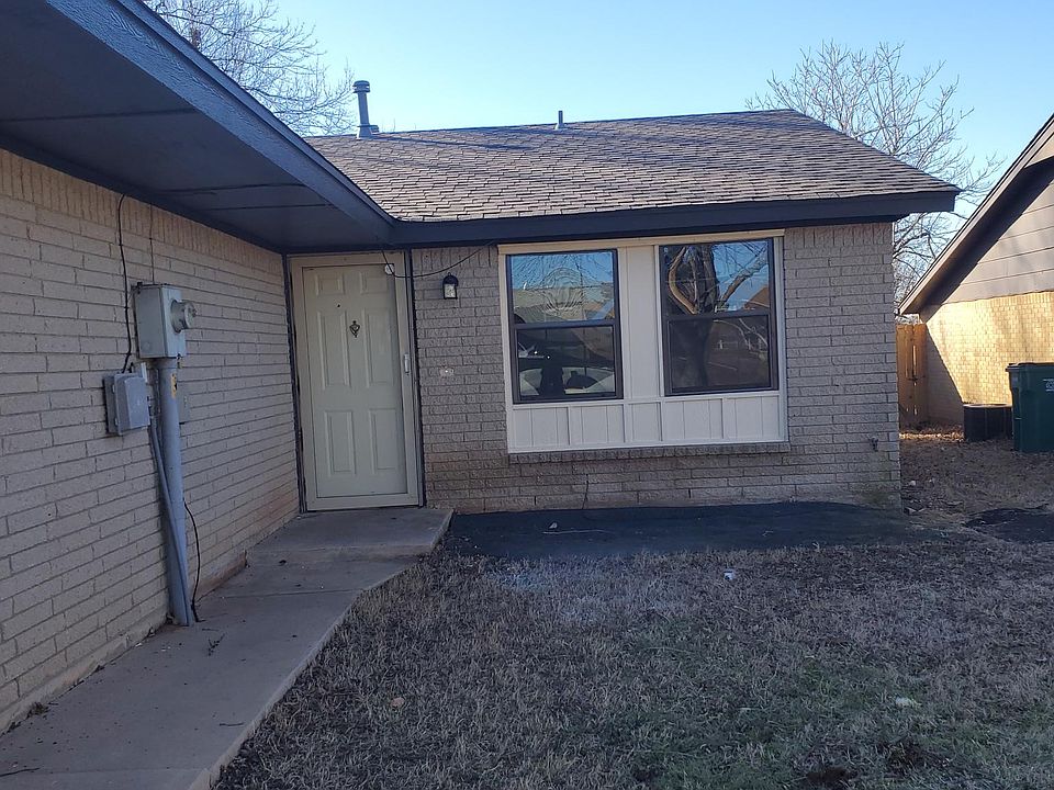 1st image of 12418 SW 2nd St