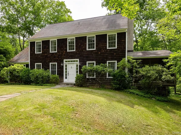 162 Shadblow Lane, Clinton Corners, NY 12514