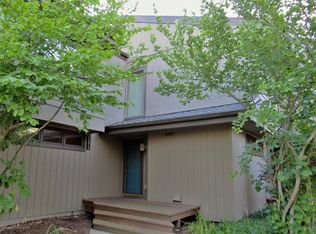 5373 Wild Oak Dr, East Lansing, MI 48823