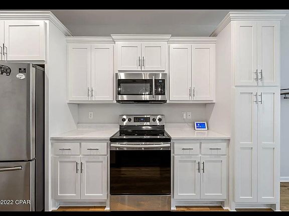 3rd image of 307 Gabrielle Ln