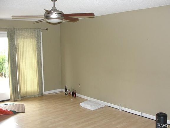 2nd image of 248 Glandore Dr APT C