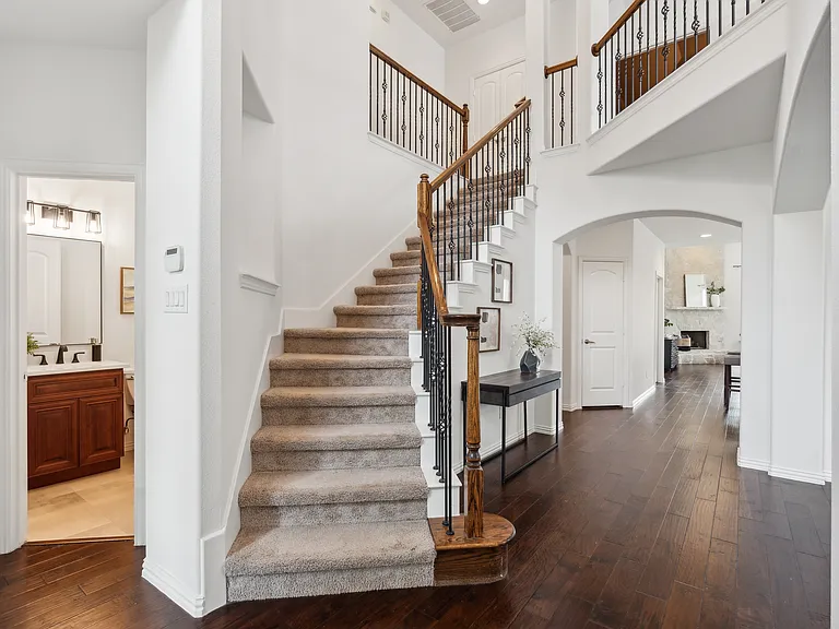 5637 Belton Ln — Photo 10