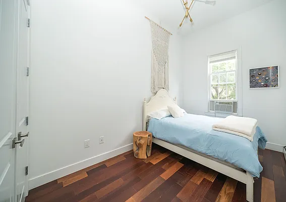 Rented by Compass | media 20