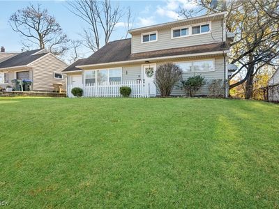 180 Graham Rd, Cuyahoga Falls, OH, 44223