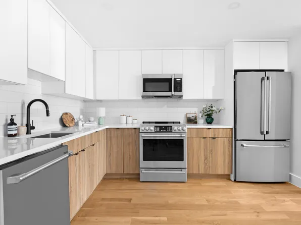 256 Putnam Avenue image 7 of 14