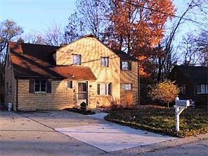 1st image of 214 S Margery Dr