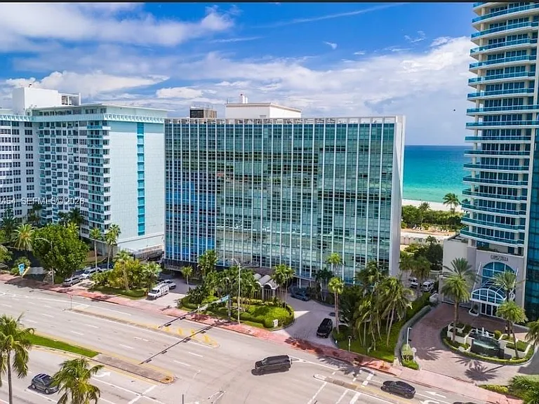 5055 Collins Ave #2K — Photo 2
