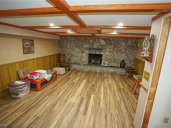 5th image of 1554 Woods Rd