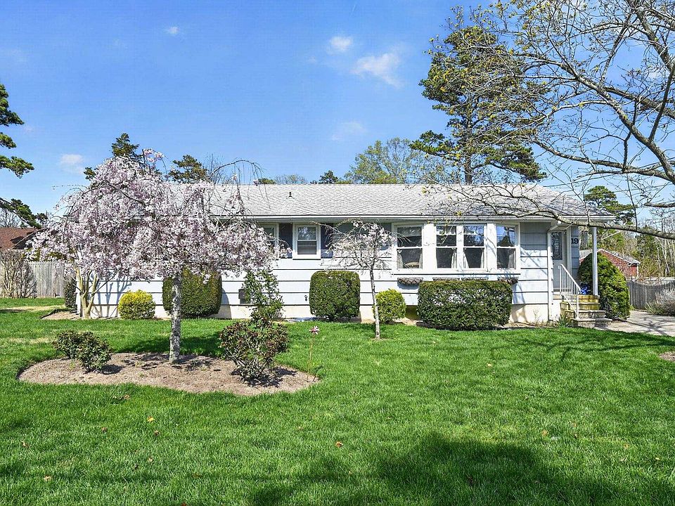 1st image of 19 Seaside Ave