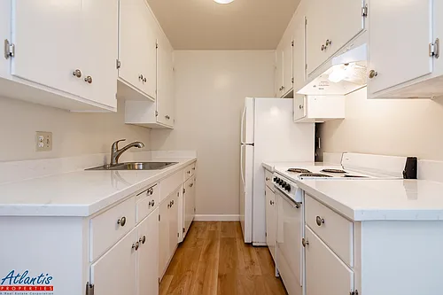 148 Selwyn Dr #4 Photo 1
