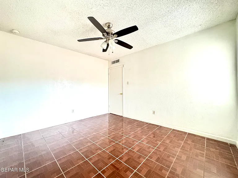 209 San Saba Rd — Photo 14