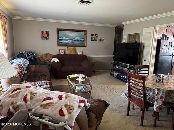 4th image of 522A Thornbury Court