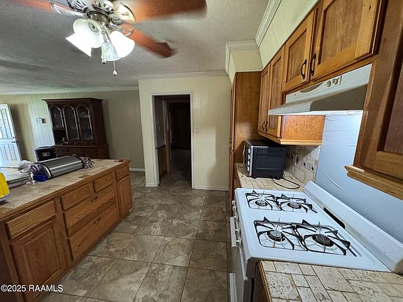 3rd image of 3708 Gus Dr