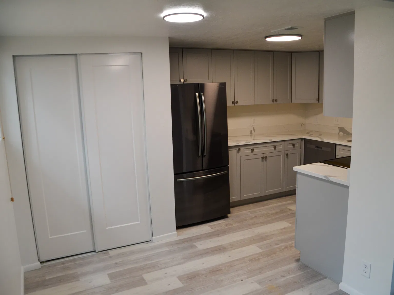 3 bed, 1.5 bath, 1250 sqft, $2,650 — Photo 4