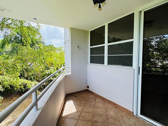 3rd image of 1304 Condominio Flamingo Bayamon #1304