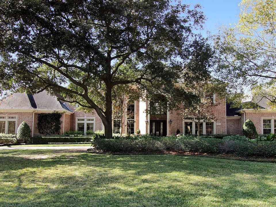 1st image of 217 Fleetway Dr