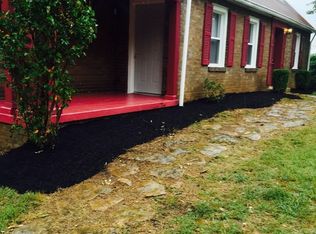 607 N Main St, Mount Pleasant, TN 38474