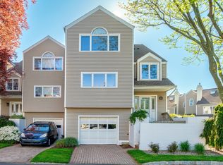 75 Harbour View Pl UNIT 75, Stratford, CT 06615