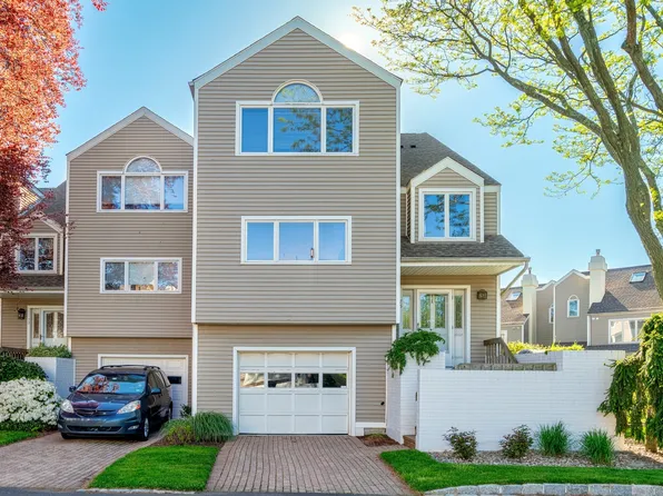 75 Harbour View Place #75, Stratford, CT 06615