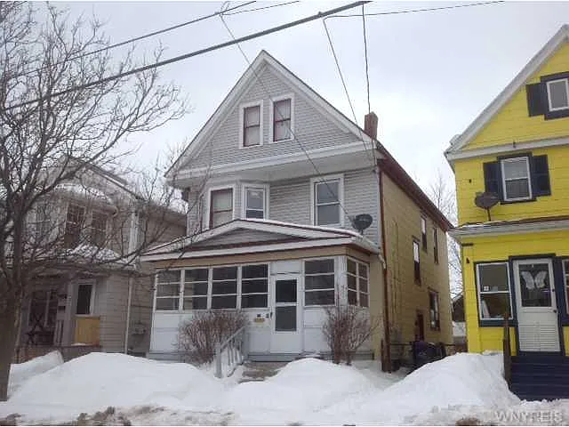 24 Progressive Ave photo 1