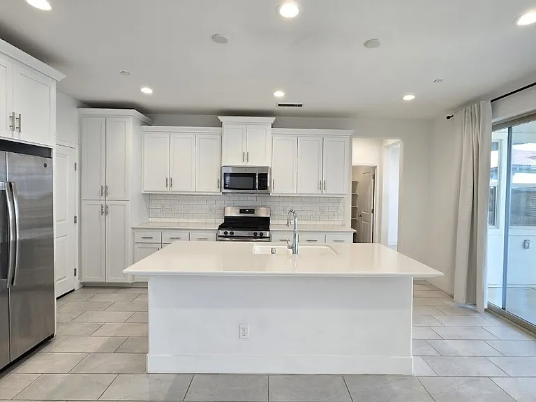 4324 Vineyard Dr — Photo 36