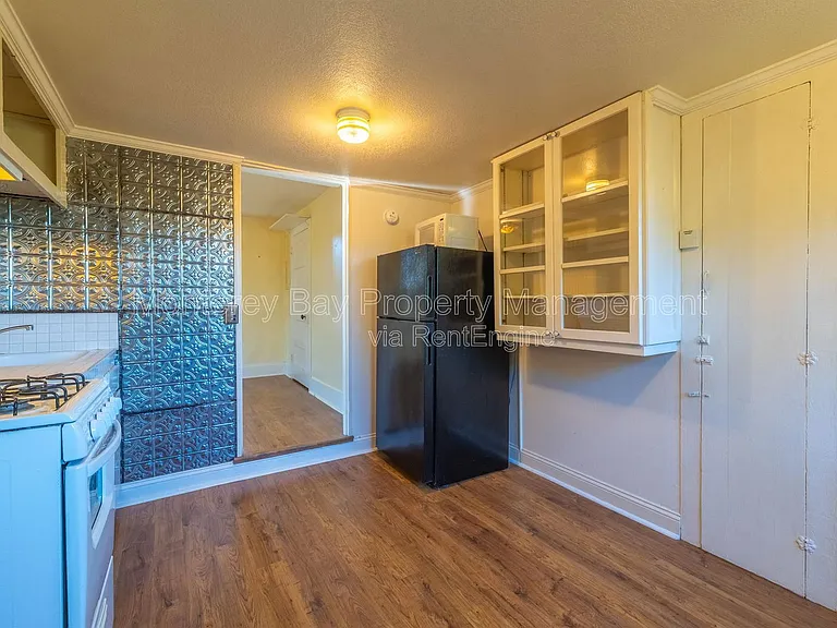 461 Reeside Ave — Photo 3