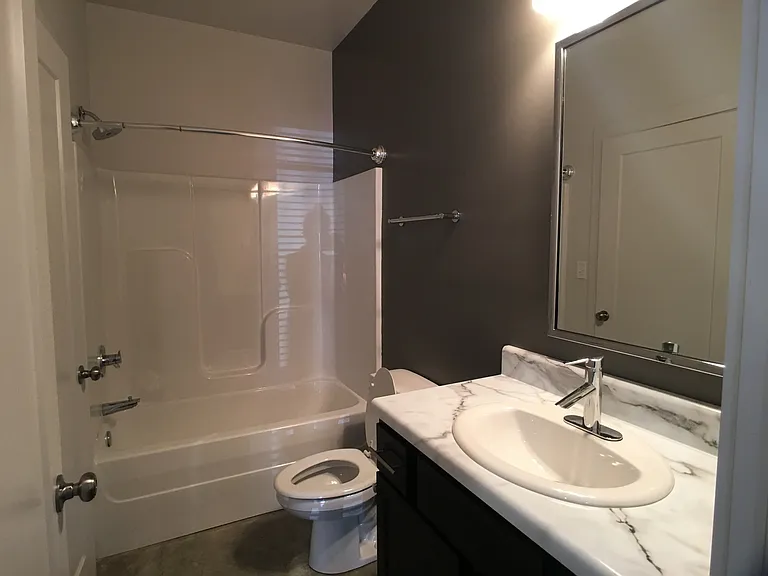 Myers Flats - 3 Bedroom — Photo 17