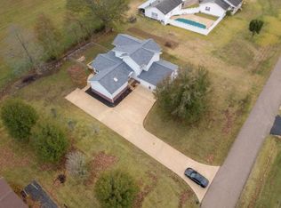 60 Dawn Ln, Savannah, TN 38372