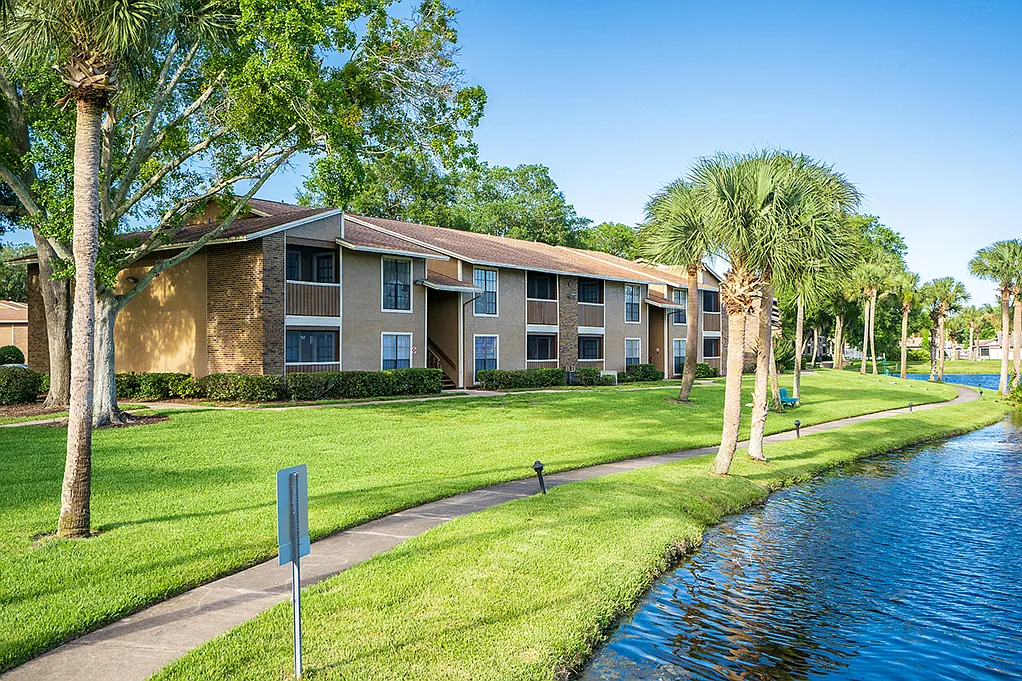 Forestlake Apartments — Photo 4