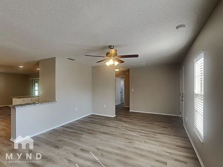 10195 Heathcliff St — Photo 7