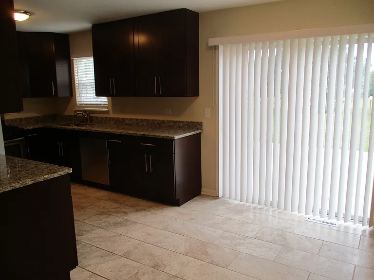 1161 Foxglove Ln — Photo 13