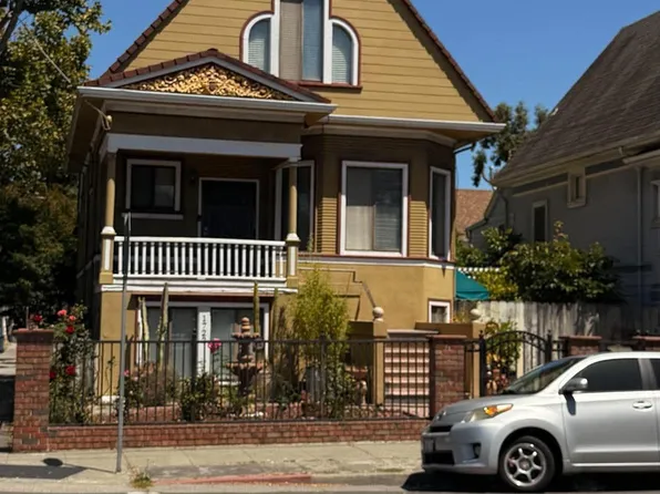1722 Bay St, Alameda, CA 94501