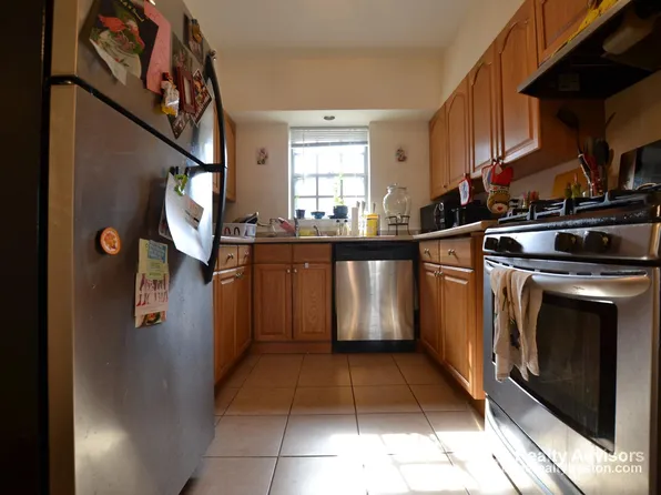 132 Lake Shore Rd, Brighton, MA