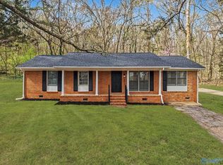 292 Red Bud Ln, Decatur, AL 35603