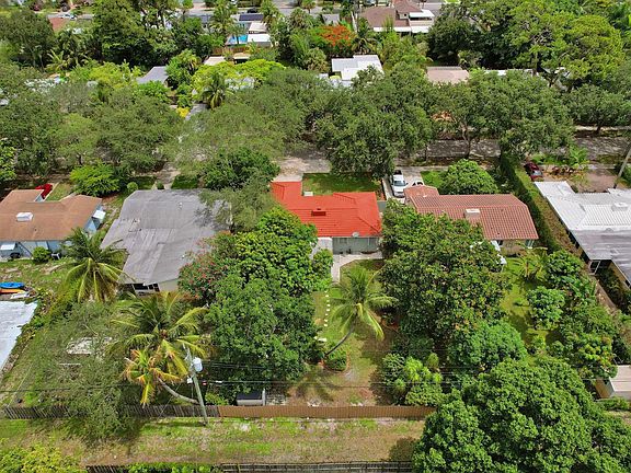 4th image of 614 SW 18th Street