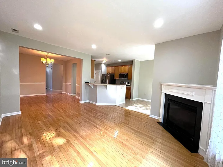 36 Hoover Ave — Photo 7