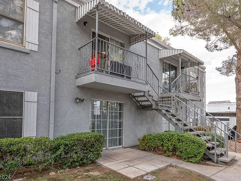 3823 S Maryland Pkwy #B2 — Photo 1