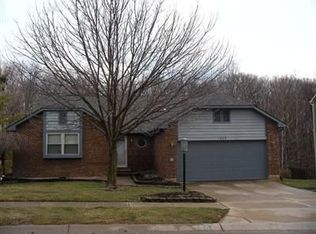 250 Foliage Ln, Springboro, OH