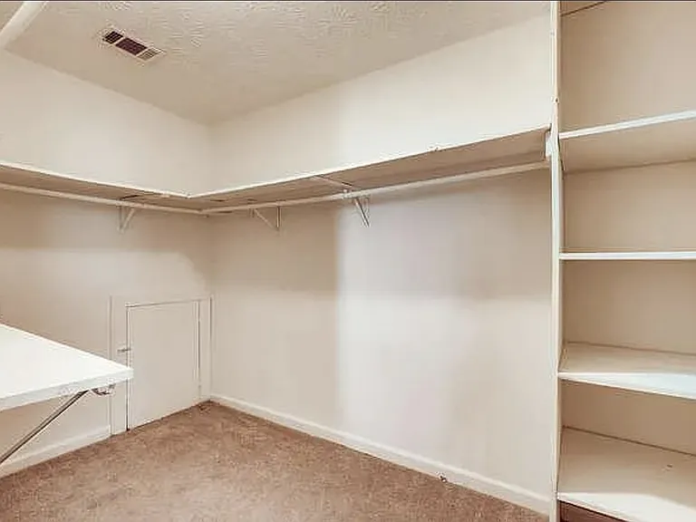 2124B Hickory Bnd SE #B — Photo 7