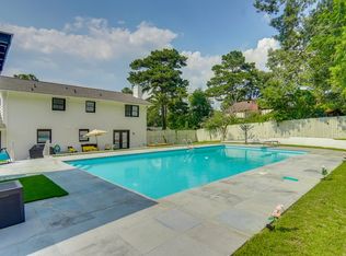 5536 Hedrick Dr, Fayetteville, NC 28303