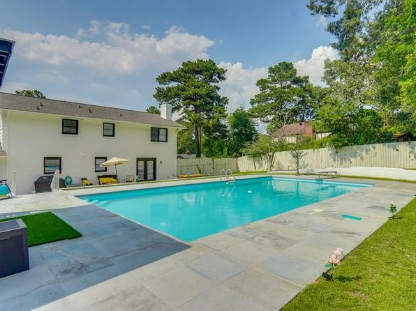5536 Hedrick Dr