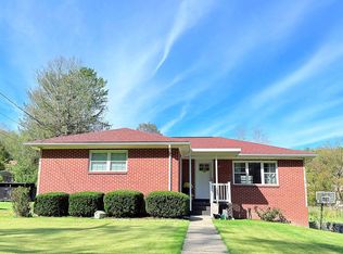 126 Firehouse Rd, Fairmont, WV 26554