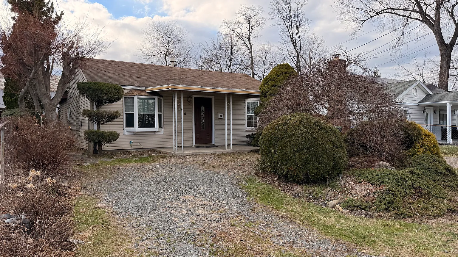 31 N Wayne Ave photo 1