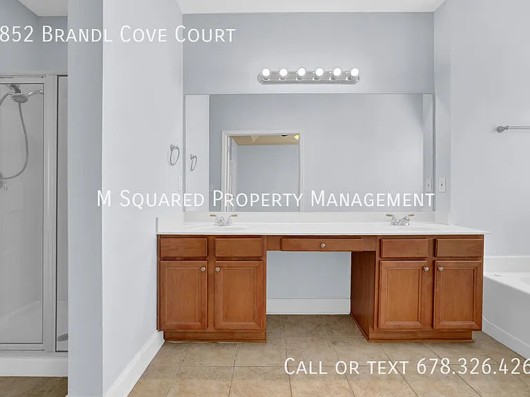 2852 Brandl Cove Ct — Photo 20