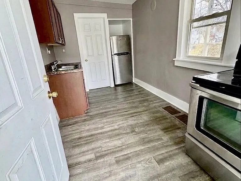 442 E Thornton St #2 — Photo 5
