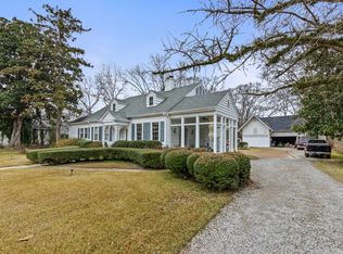 800 W Commerce St, Aberdeen, MS 39730