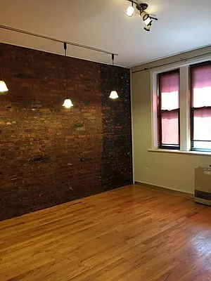 Rented by Miron Realty Group | media 16